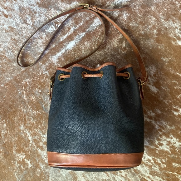 Dooney & Bourke Leather Bucket crossbody - Picture 6 of 13